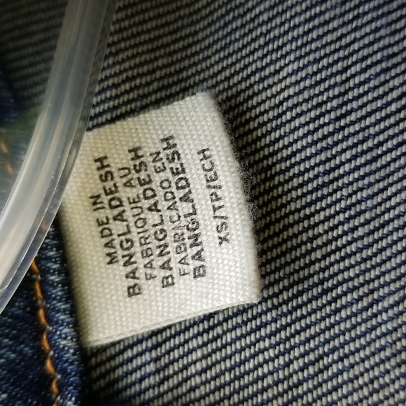 Levi's Trucker Denim Jacket - Picture 9 of 10